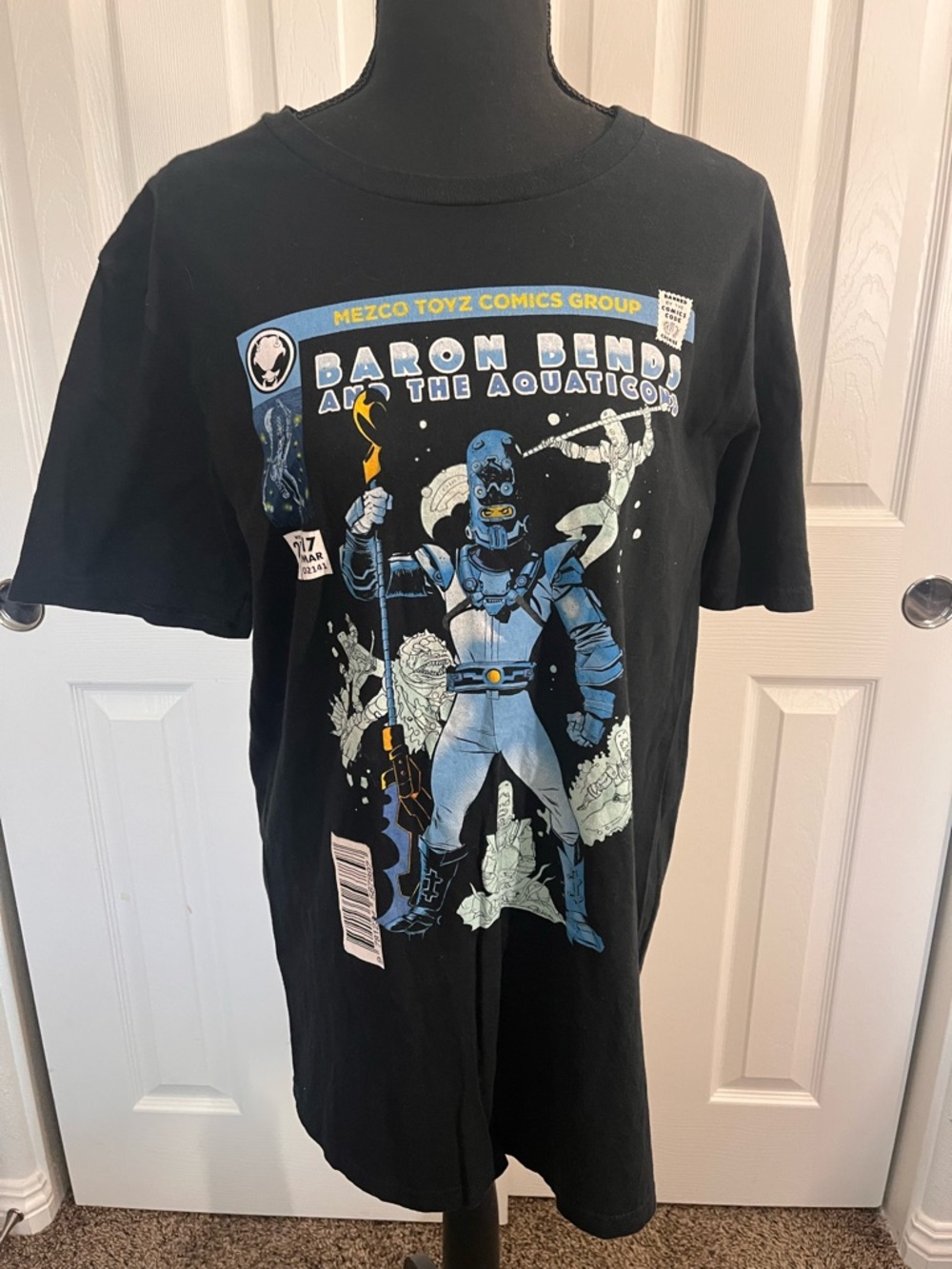 Mezco Toyz “Baron Bends & The Aquaticons” Graphic Tee